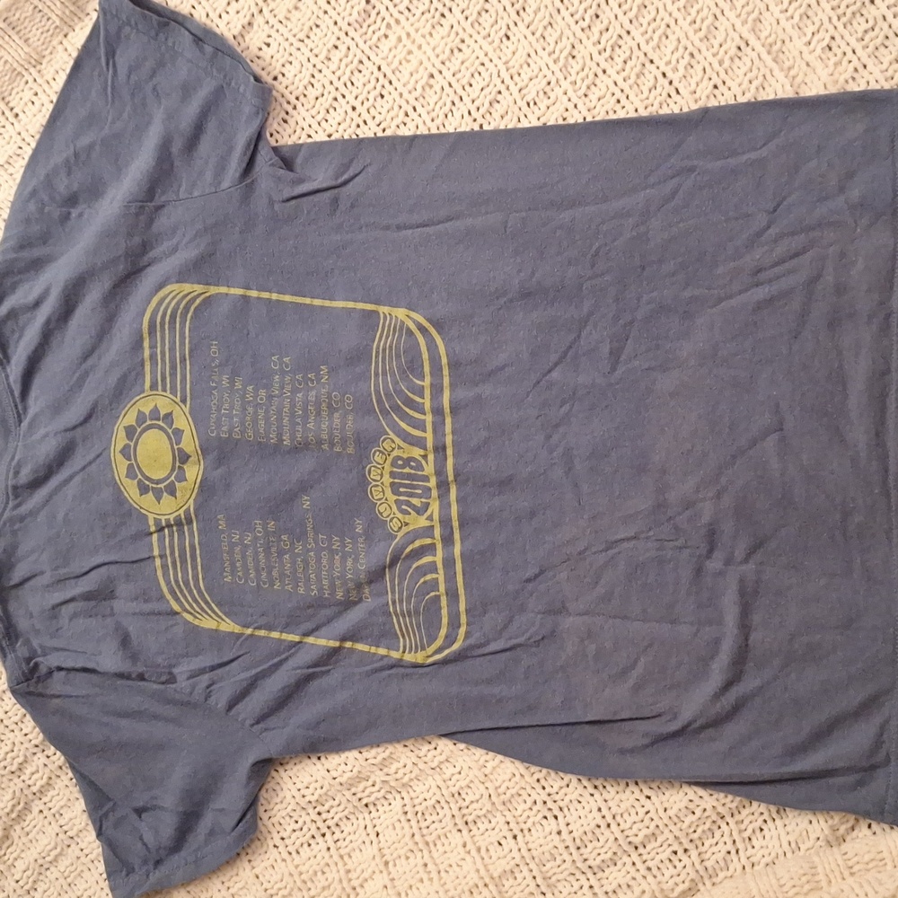 Gildan Blue T-Shirt with Sunflower Design - Picture 2 of 4